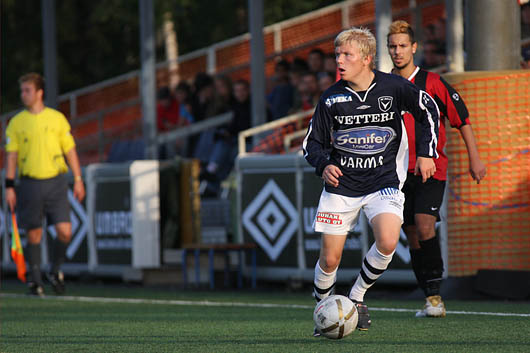 Heiskanen_syöttö.jpg Heiskanen_syöttö.jpg